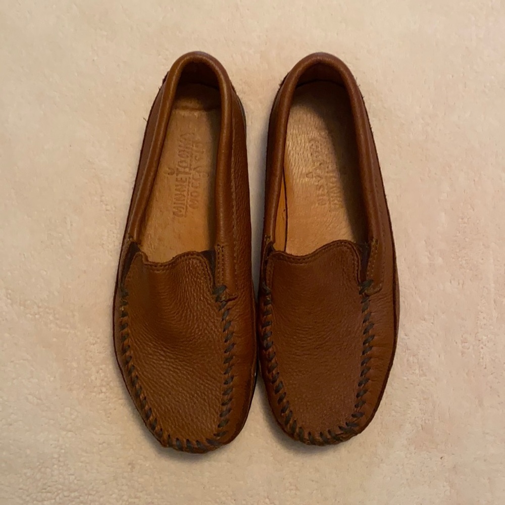 EUC Men’s Minnetonka Moccasins
